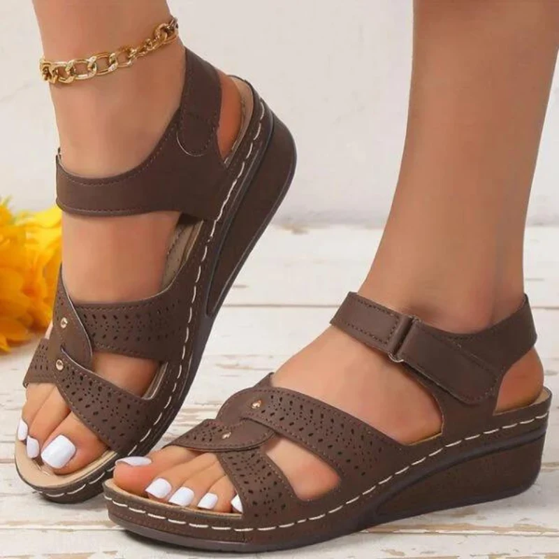 Becca - Image 5